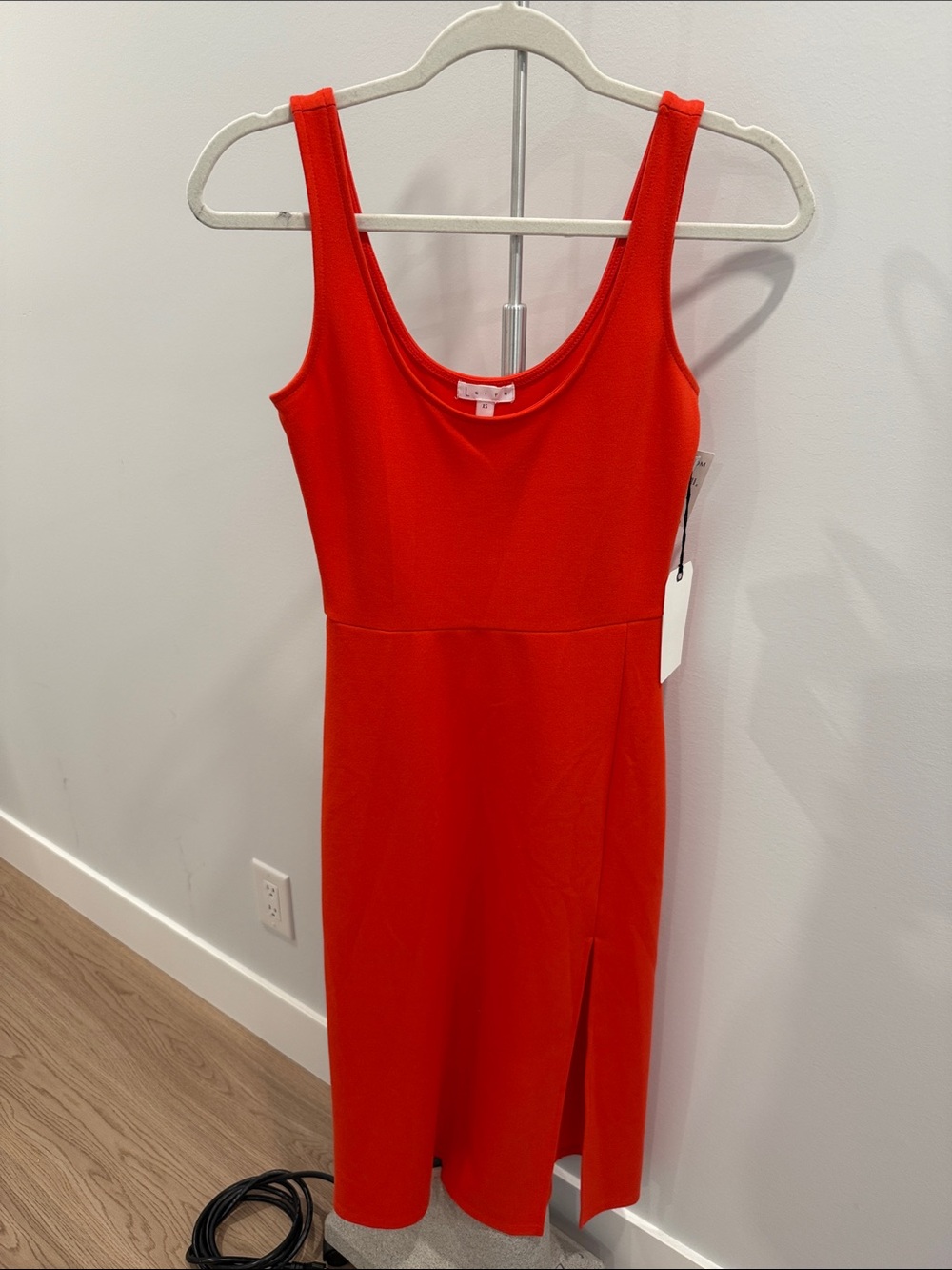 Leith Sleeveless Scoop-Neck Dress with Front Slit